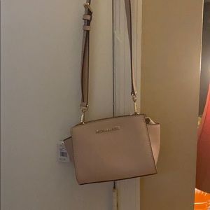 Michael Kors light pale pink bag (small)